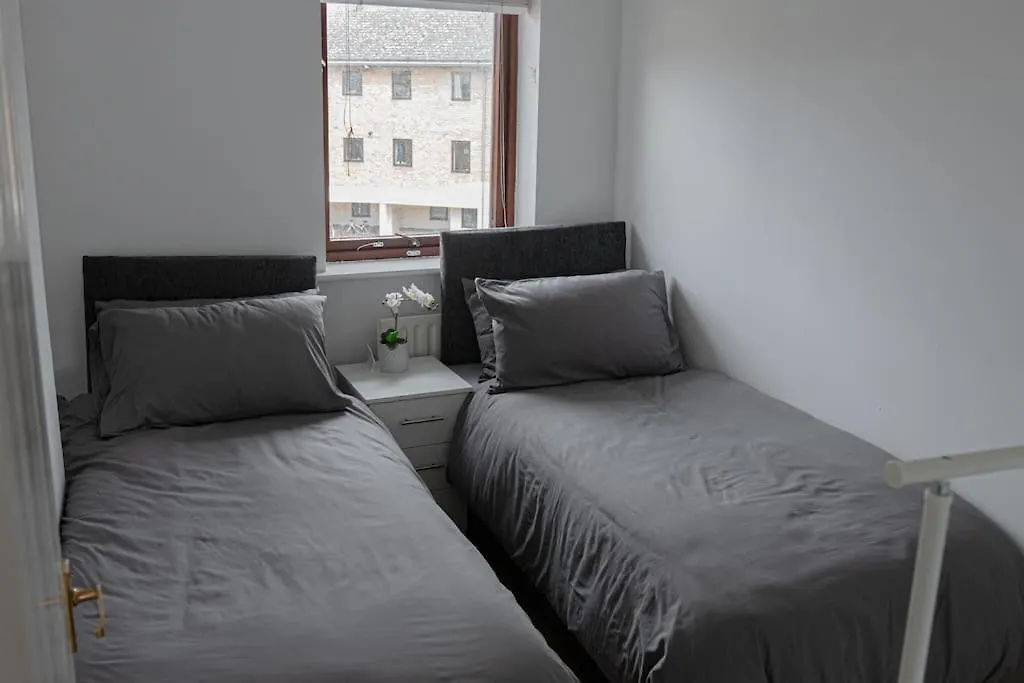 Stylish Waterfront Apartment Londyn